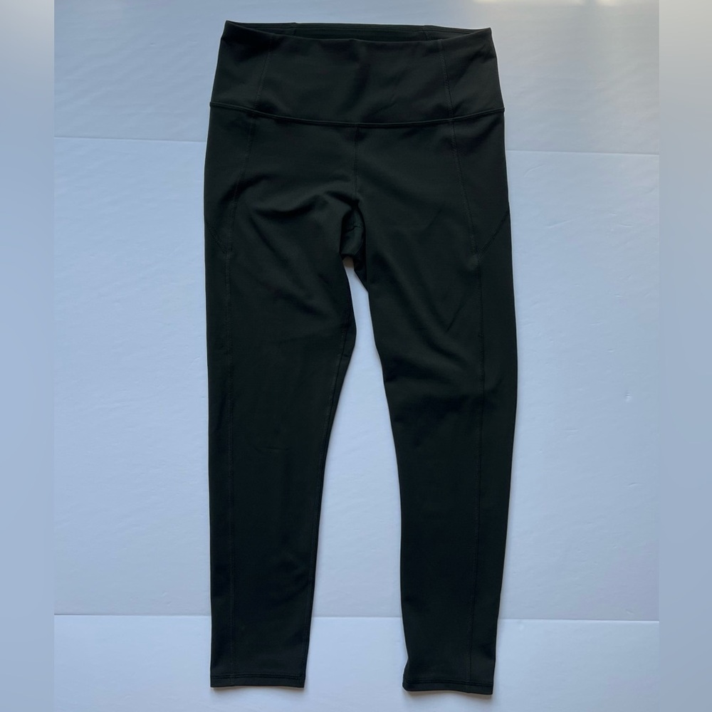UA Compression Leggings 7/8 Length size Medium Forest Green Hiking Gym Workout
